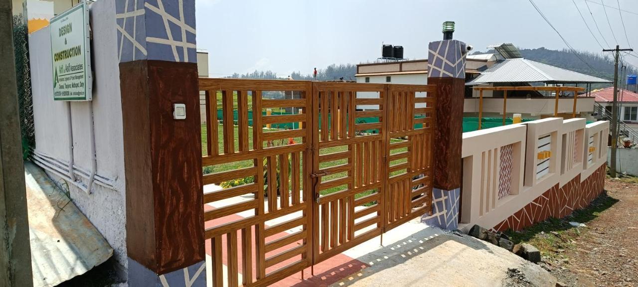 לינה וארוחת בוקר אוטי Rose Garden Enclave For Families & Executives מראה חיצוני תמונה