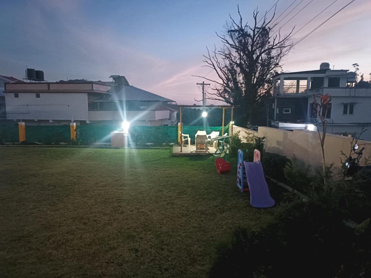 לינה וארוחת בוקר אוטי Rose Garden Enclave For Families & Executives מראה חיצוני תמונה