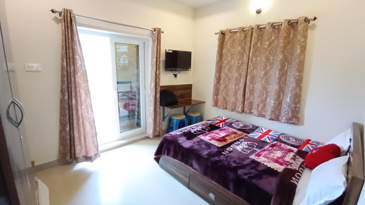 לינה וארוחת בוקר אוטי Rose Garden Enclave For Families & Executives מראה חיצוני תמונה