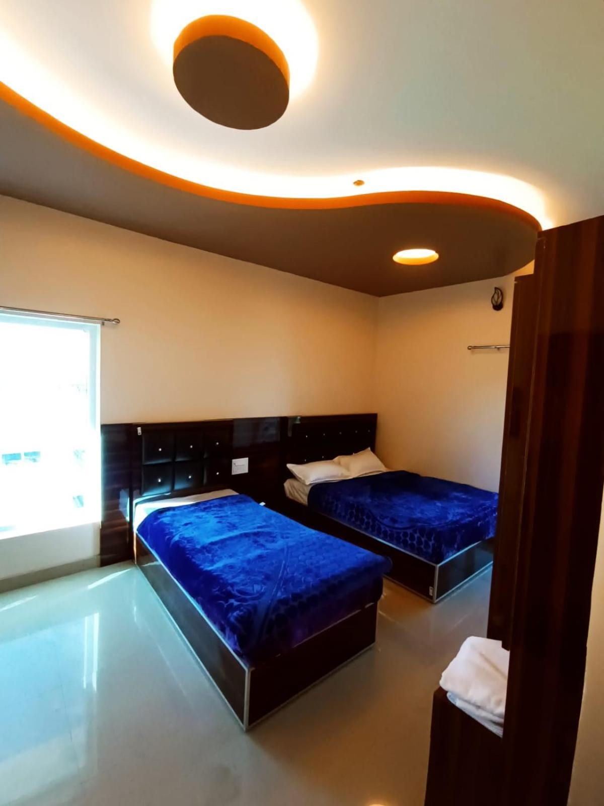 לינה וארוחת בוקר אוטי Rose Garden Enclave For Families & Executives מראה חיצוני תמונה